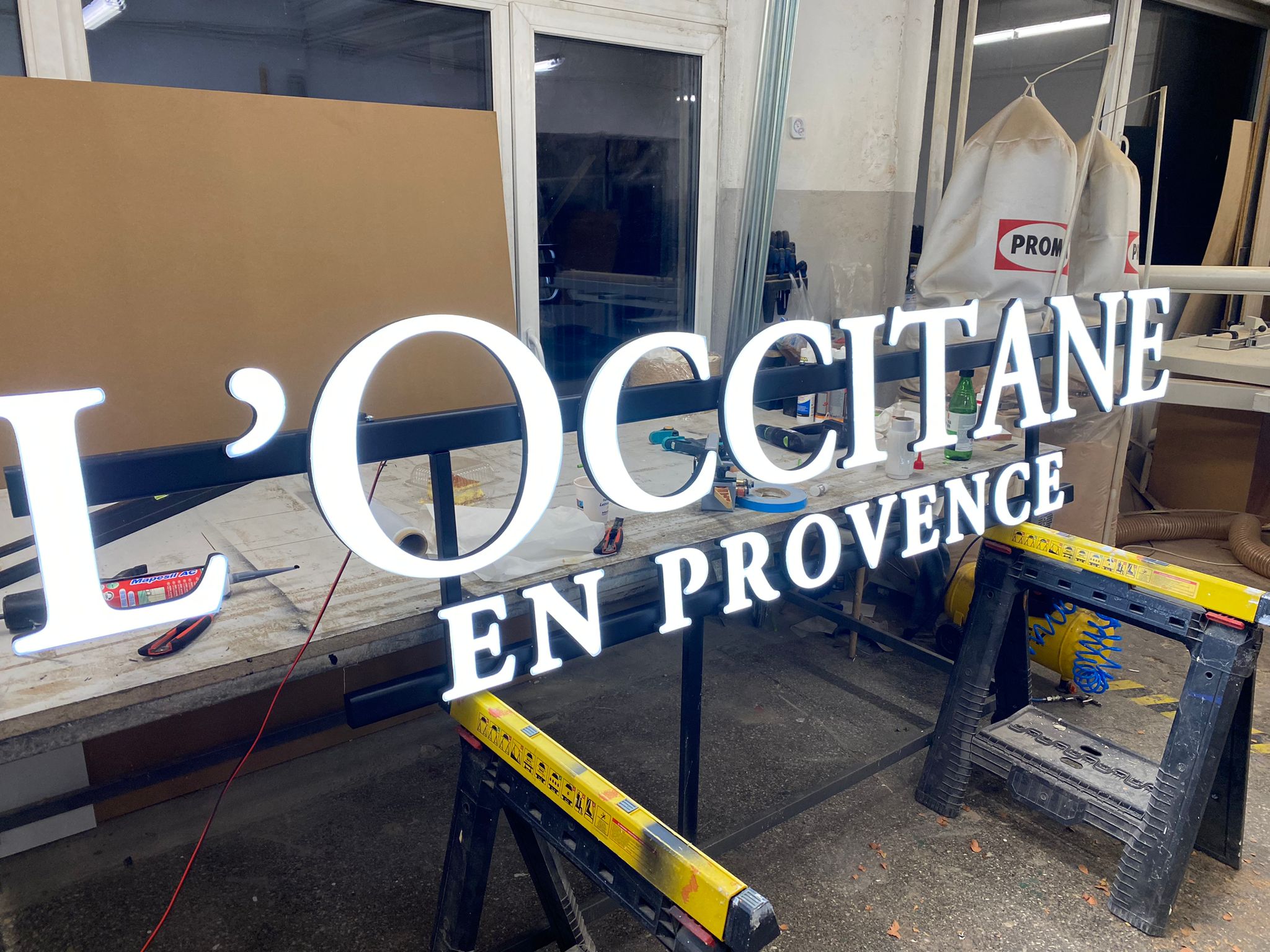 Dlaczego świetne projekty POS często nie trafiają do sklepów i co agencje mogą zrobić, żeby temu zapobiec?